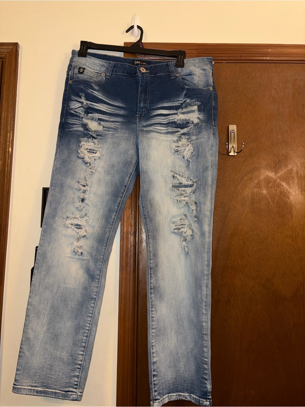 Men's Distressed Light Blue Jeans - Classic Casual Fit